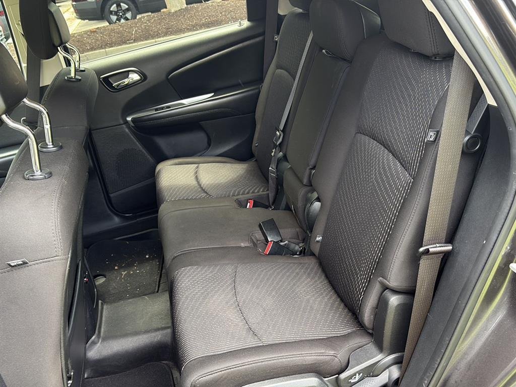 Used 2019 Granite Pearlcoat Dodge SE image 10