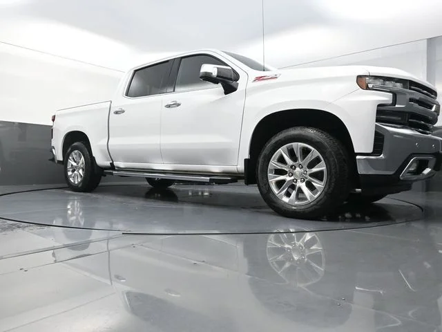 Used 2021 White Chevrolet LTZ image 19