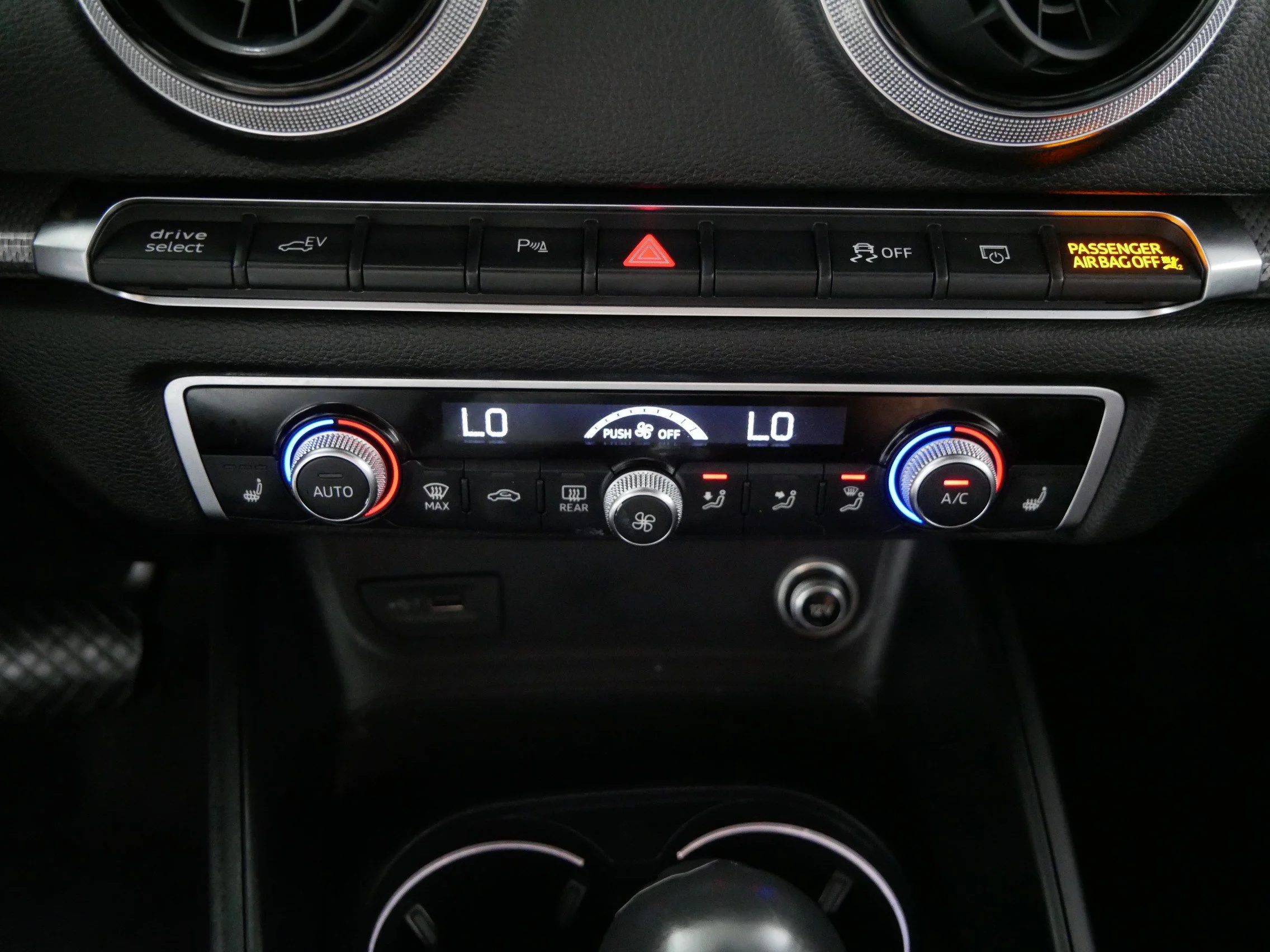 Used 2018 Glacier White Metallic Audi Prestige image 23