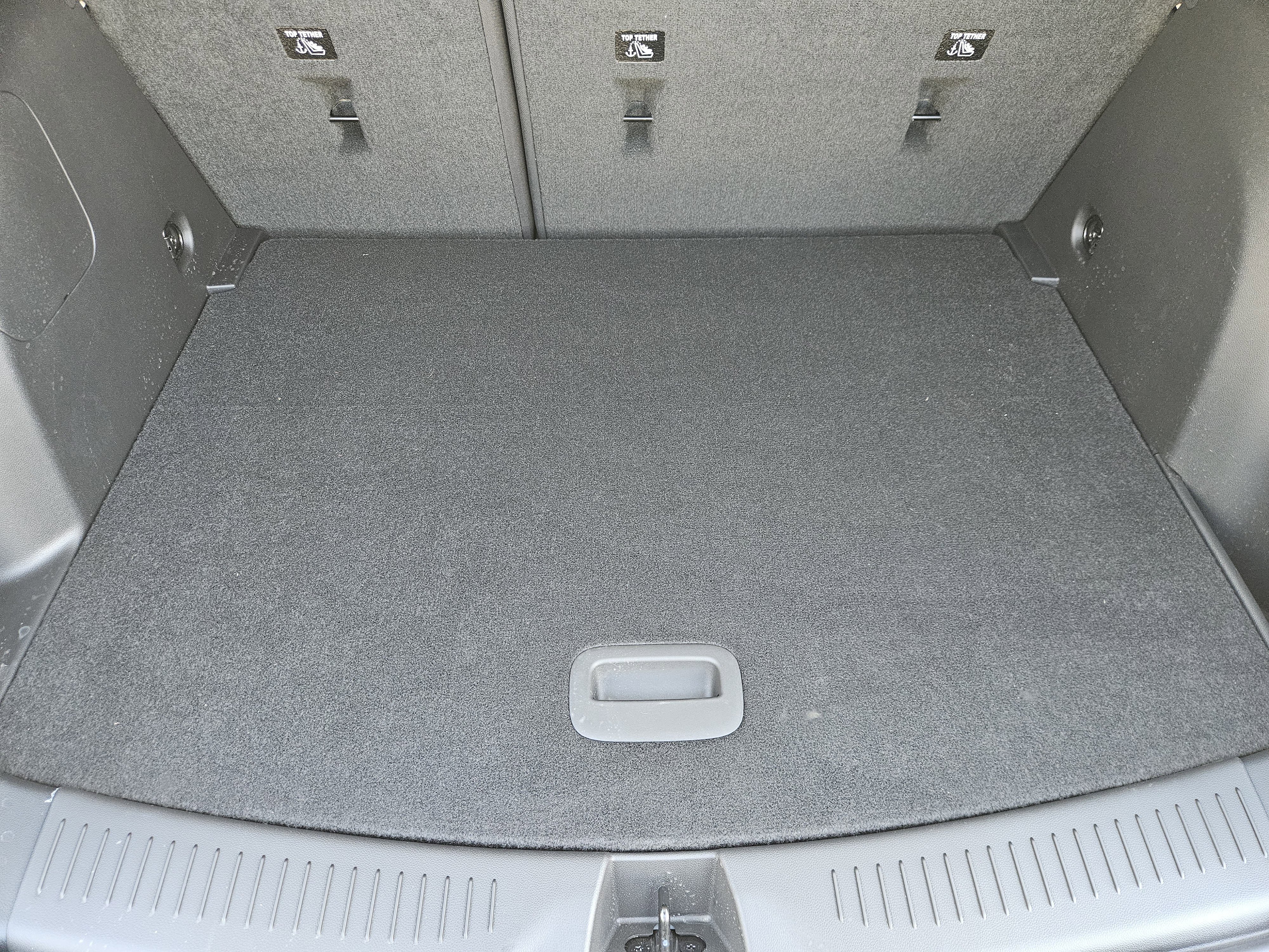 Used 2025 Summit White Buick Preferred image 31