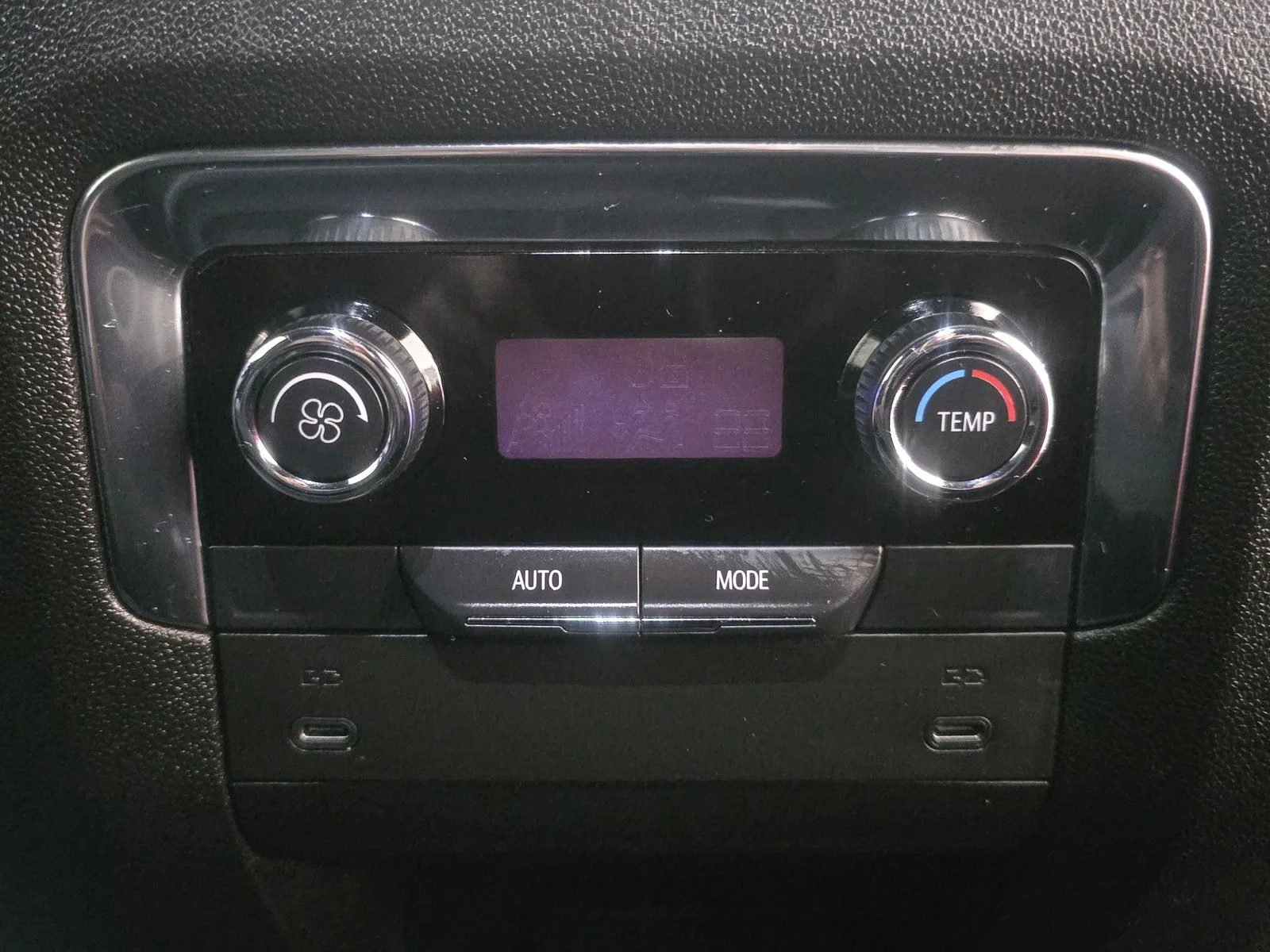 2025 Chevrolet Tahoe LS - Photo 24