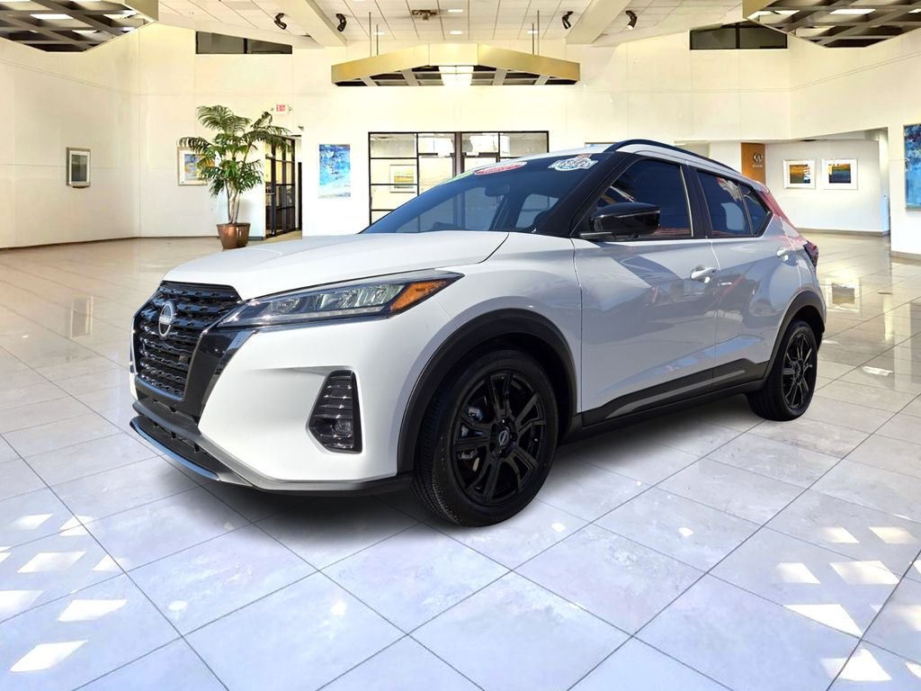 2024 Nissan Kicks SR
