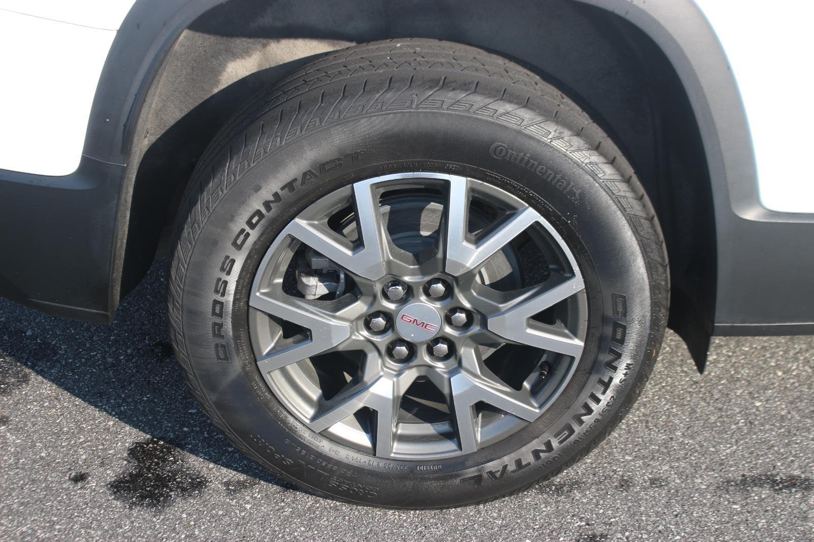 Used 2021 Summit White GMC SLE image 37