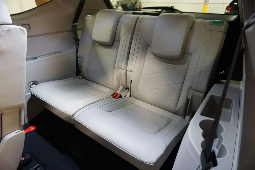 New 2026 Opal White Volkswagen 2.0T SE w/Technology image 12