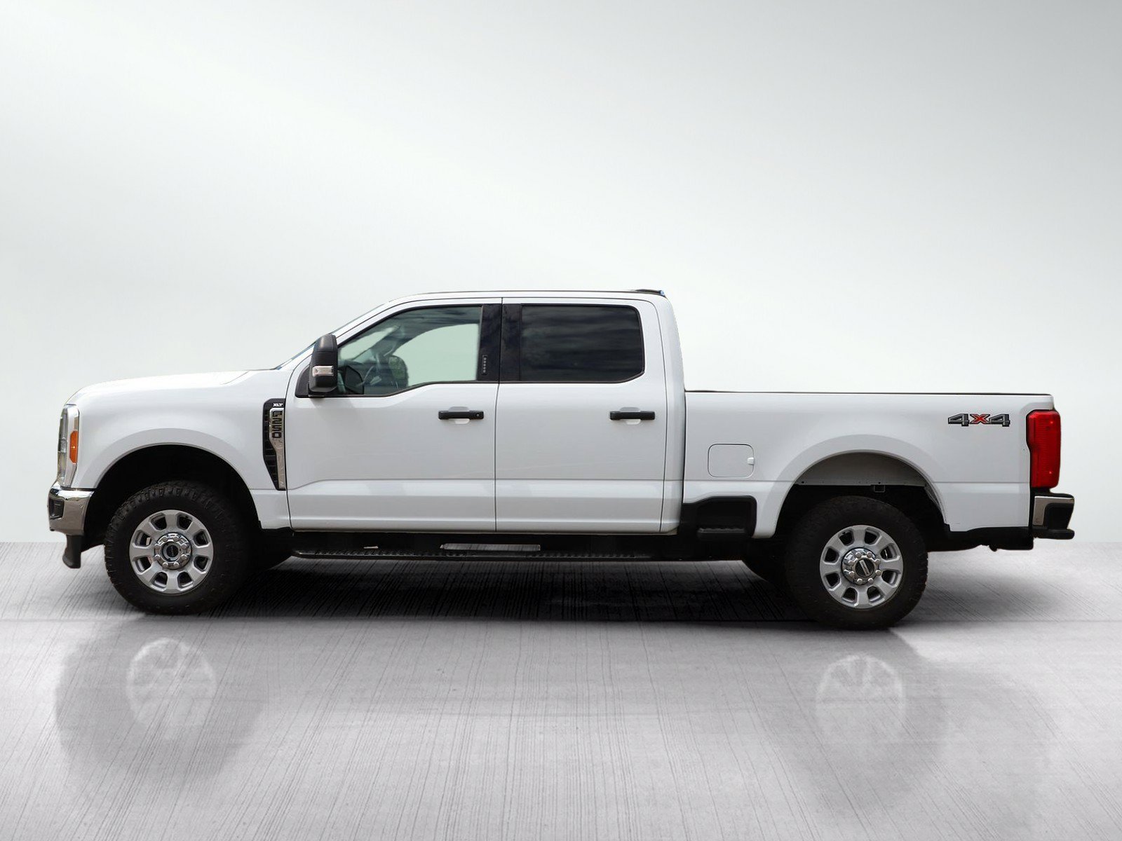 Used 2023 Ford F-250 Super Duty XLT with VIN 1FT7W2BN1PED37176 for sale in Minneapolis, Minnesota
