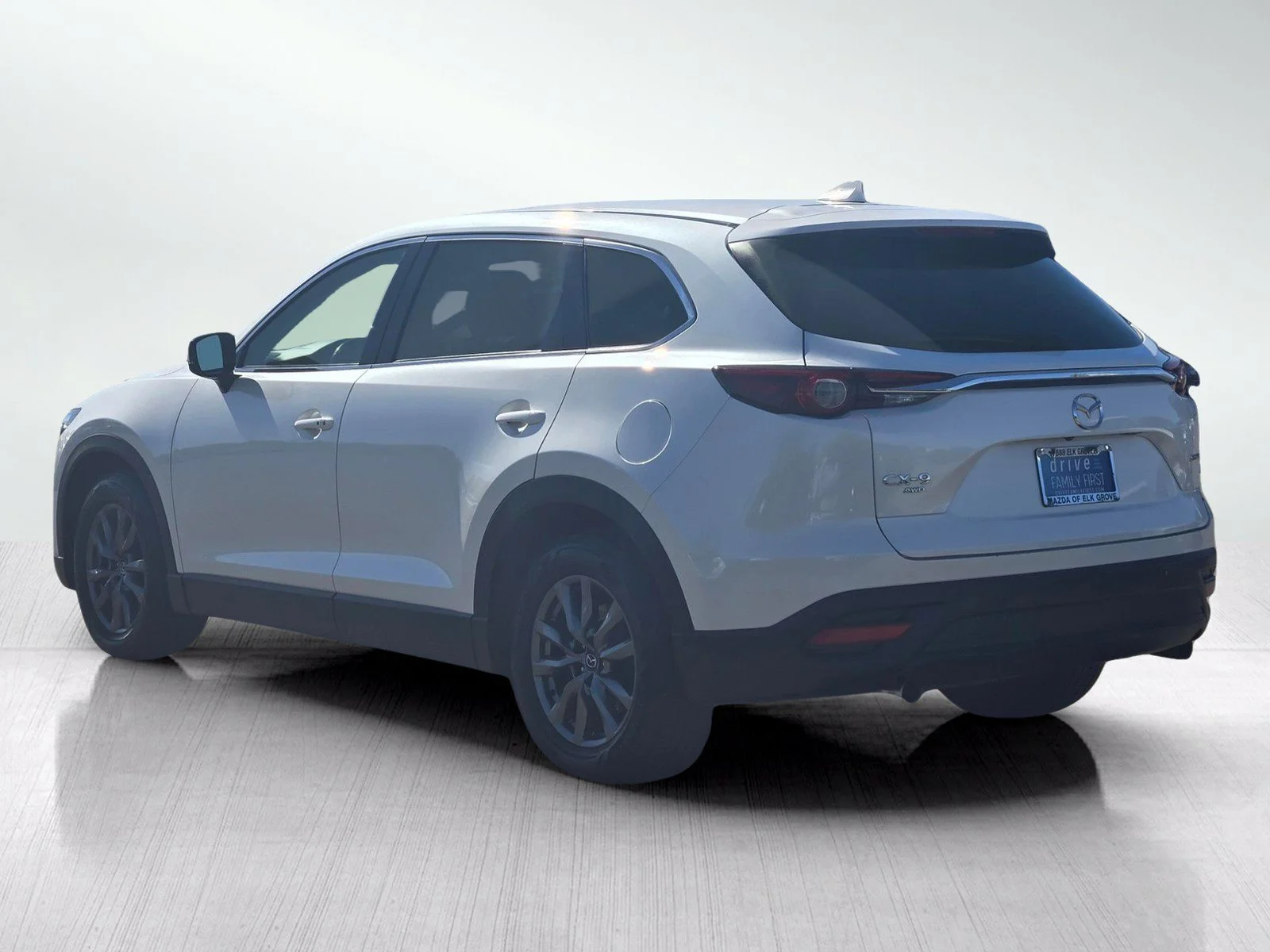 Used 2020 Snowflake White Pearl Mica Mazda Touring image 7