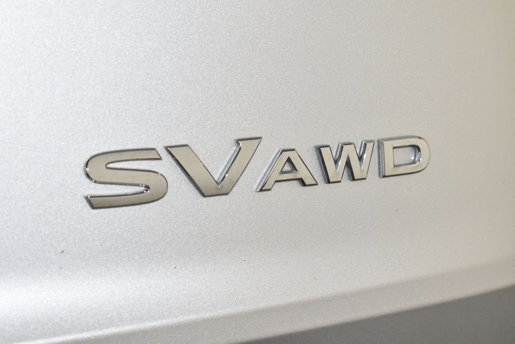 Used 2023 Silver Nissan SV image 9