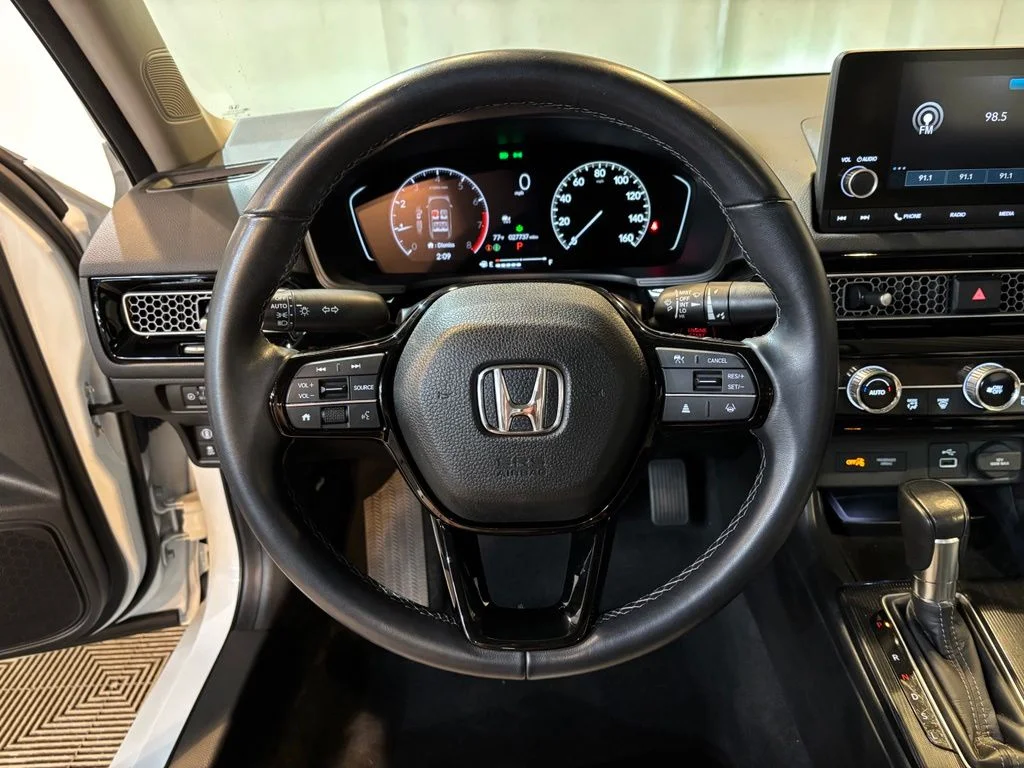 Certified Used 2022 Platinum White Pearl Honda EX image 11