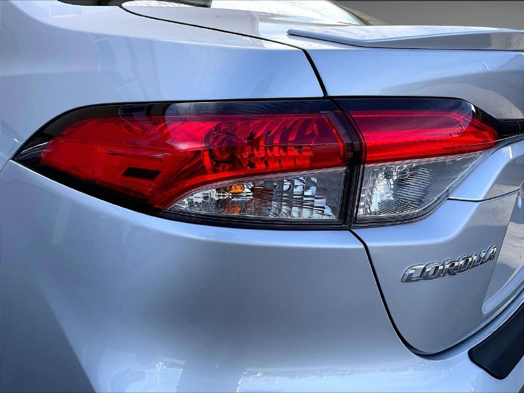 Used 2021 Silver Toyota SE image 34