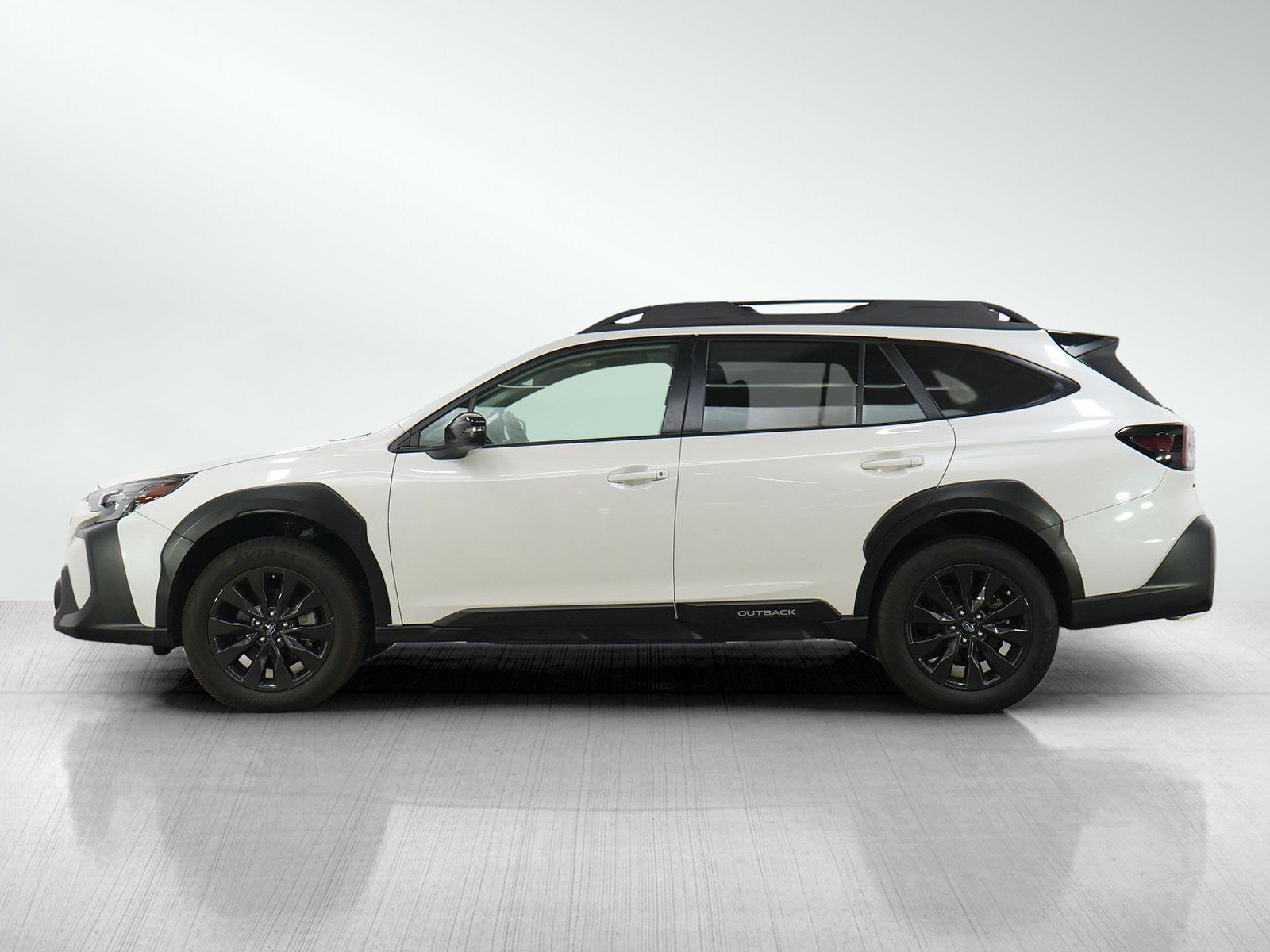 Used 2024 Subaru Outback Onyx Edition with VIN 4S4BTGLD0R3129824 for sale in Burnsville, Minnesota