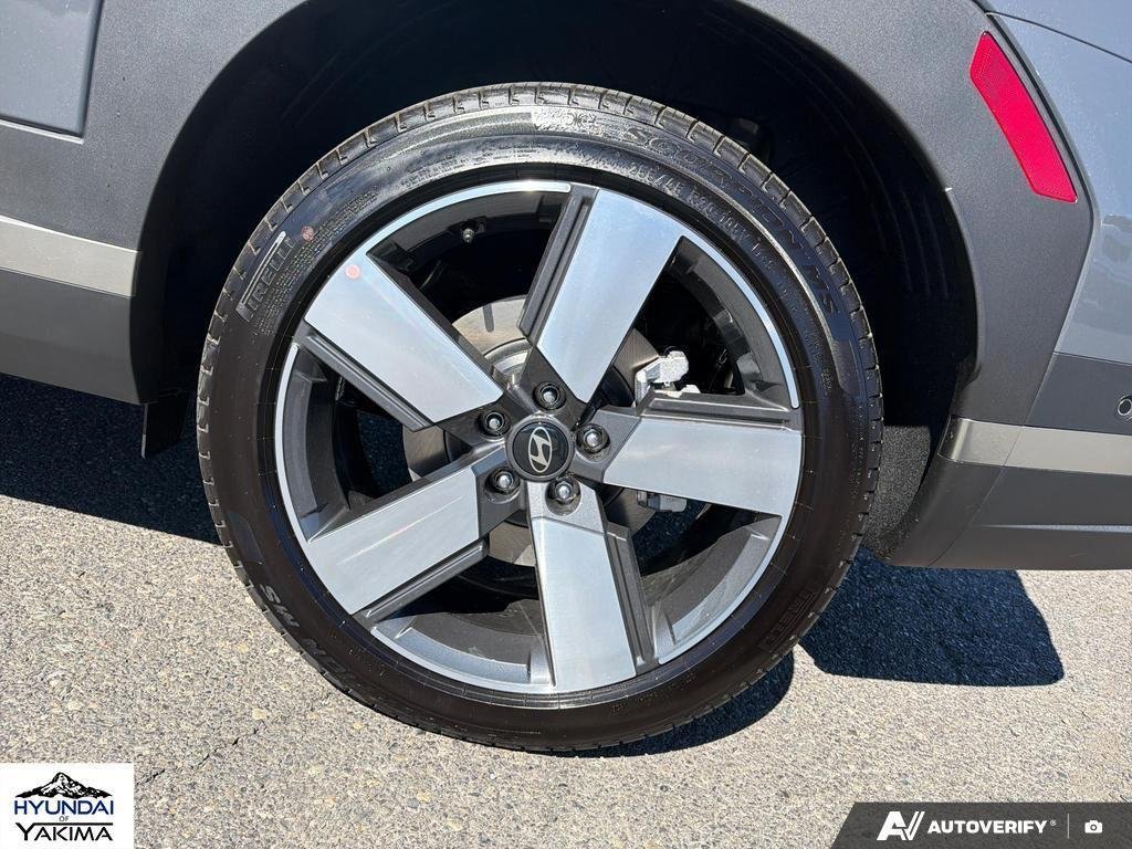 New 2026 Ecotronic Gray Hyundai Limited image 6