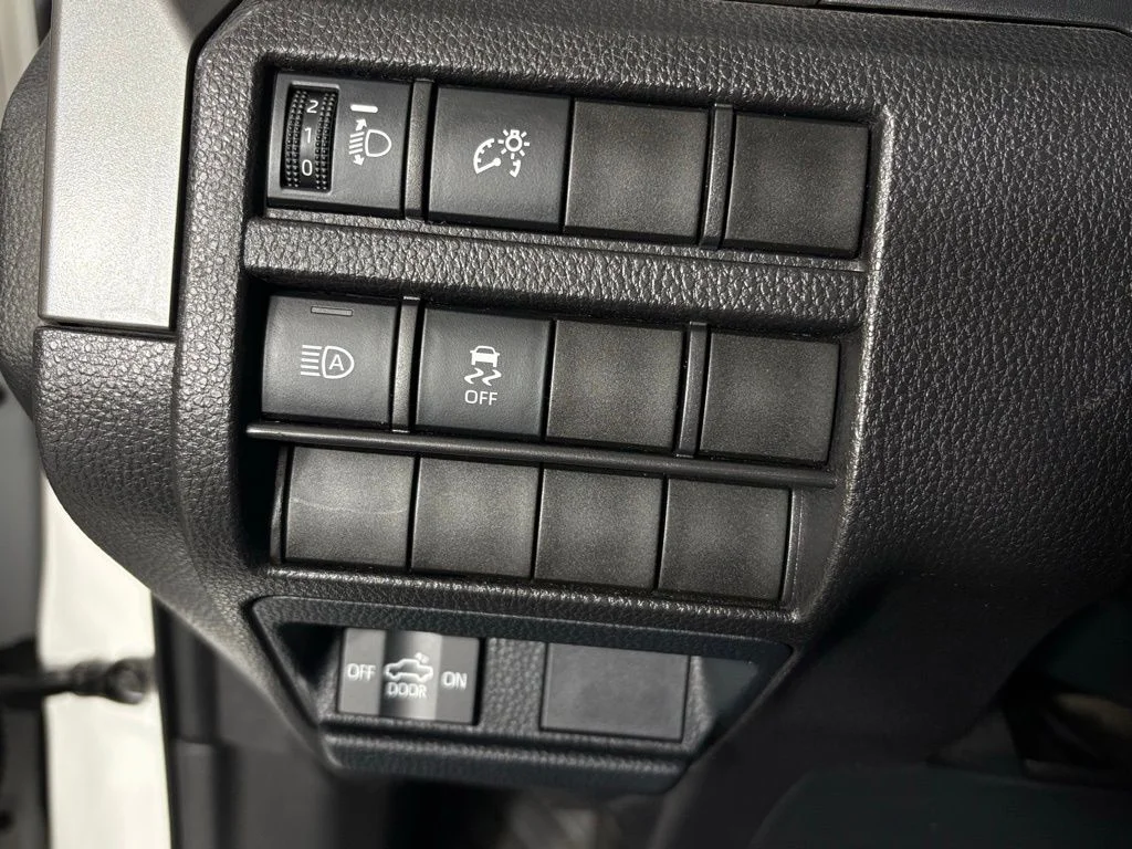 Used 2024 White Toyota SR5 image 22
