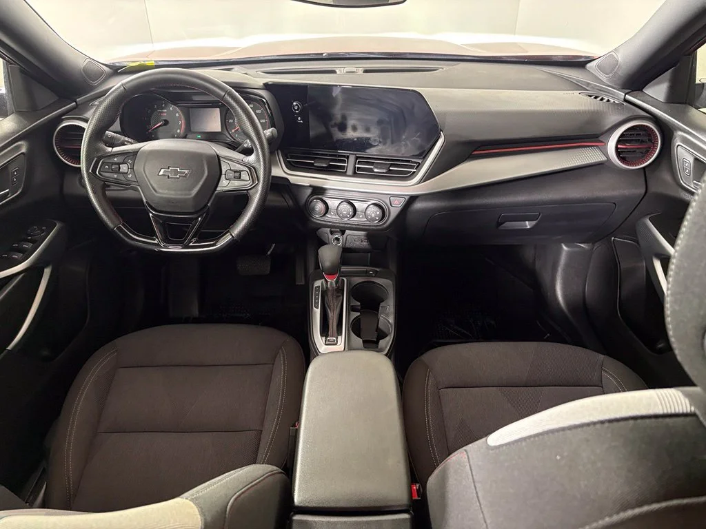 Used 2024 Red Chevrolet 1RS image 31