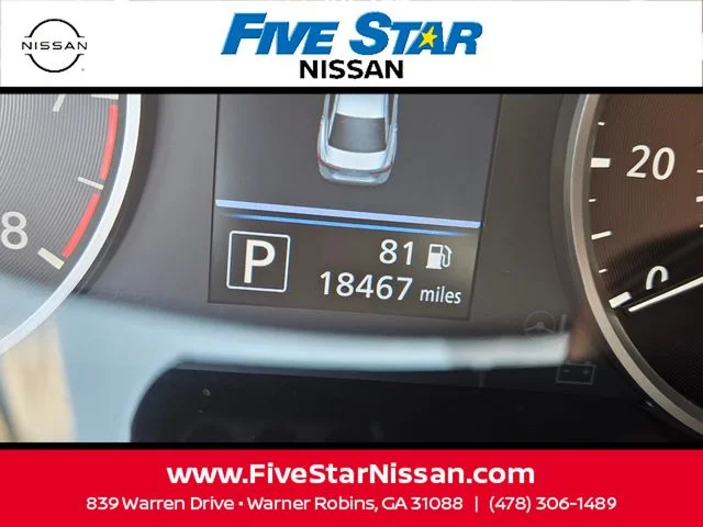 Used 2025 White Nissan S image 25