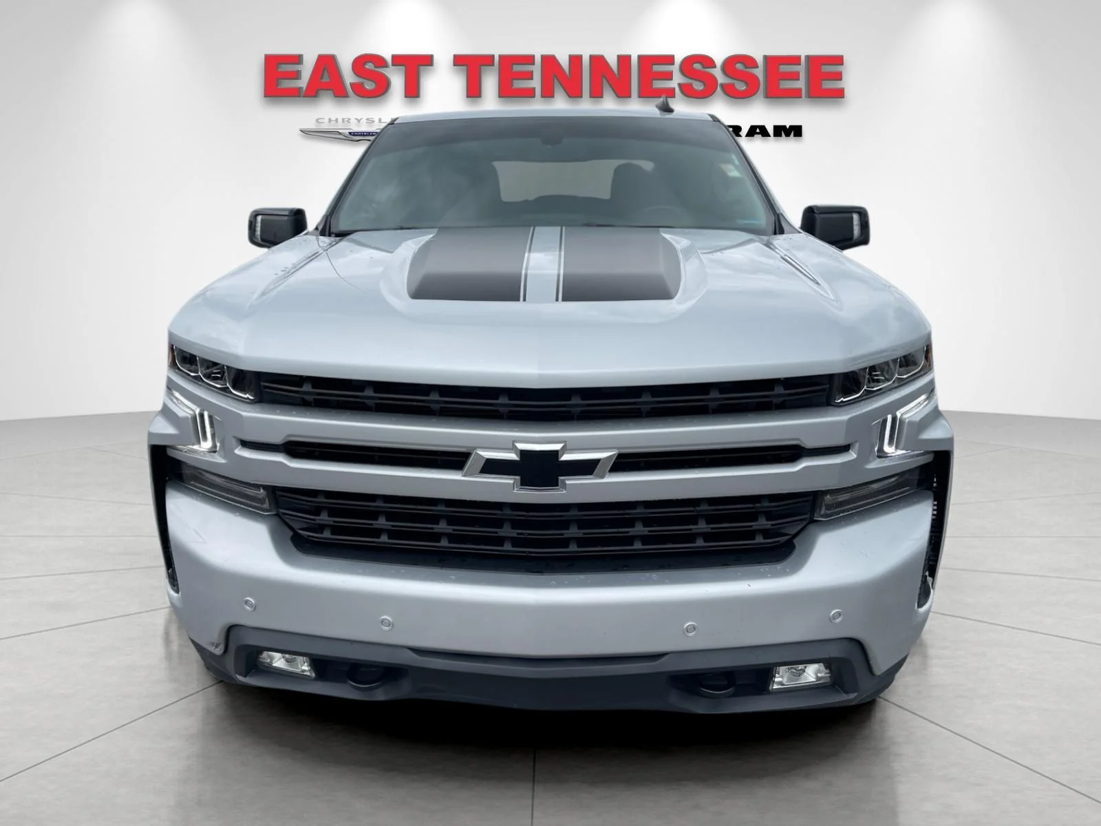 Used 2021 Silver Chevrolet RST image 9