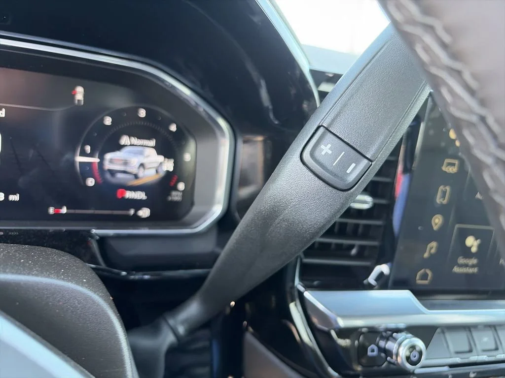 New 2026 Summit White GMC SLE image 26