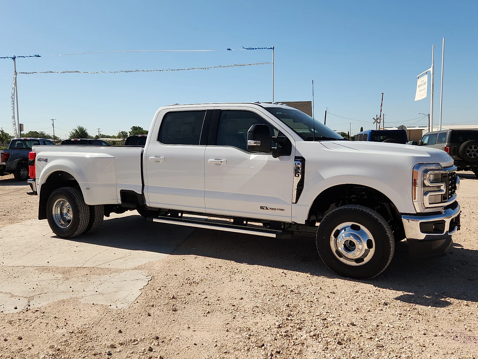 New 2026 Oxford White Ford Lariat image 8