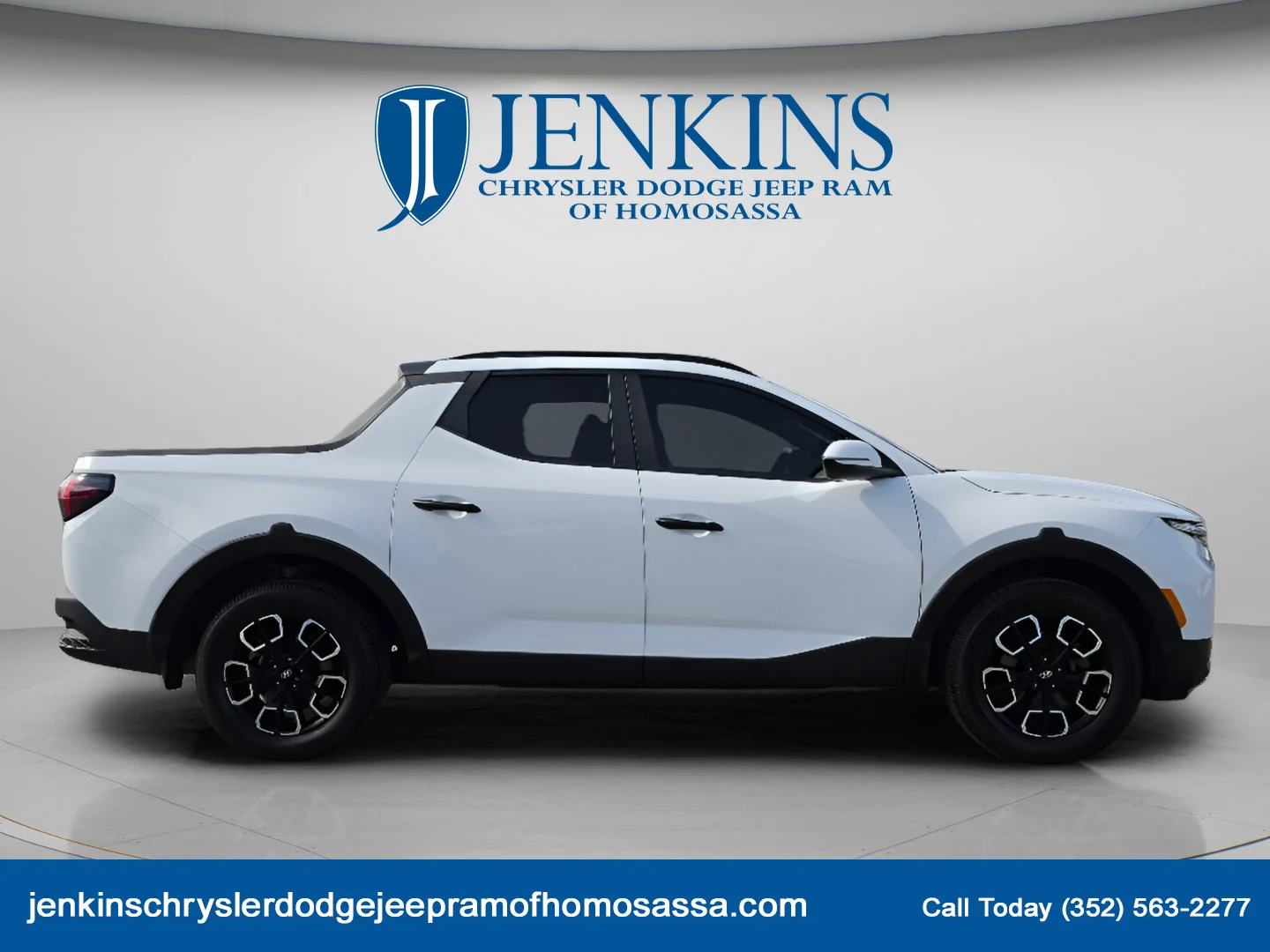 Used 2022 Ice White Hyundai SEL image 3