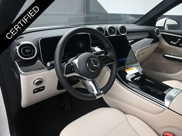 Used 2025 White Mercedes-Benz GLC 300 image 33