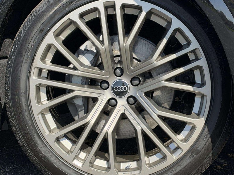 New 2027 Mythos Black Metallic Audi Prestige image 8