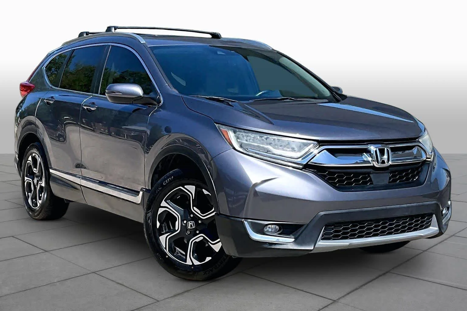 Certified Used 2017 Modern Steel Metallic Honda Touring image 3