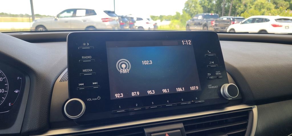 Used 2018  Honda LX 1.5T image 24