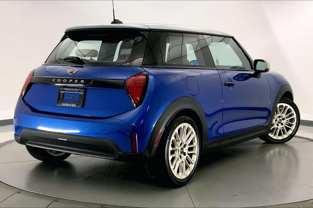 Used 2025 Blazing Blue Metallic MINI  image 12