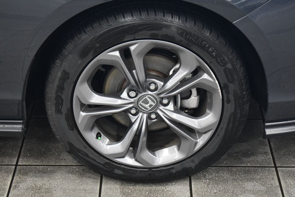Certified Used 2024 Meteorite Gray Metallic Honda EX image 9