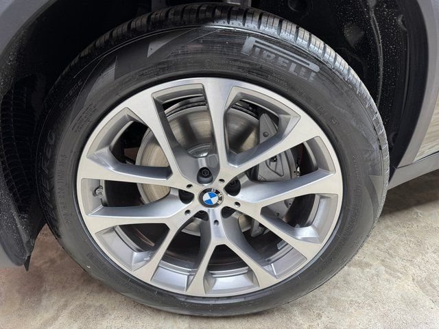 New 2026 Green BMW xDrive50e image 28