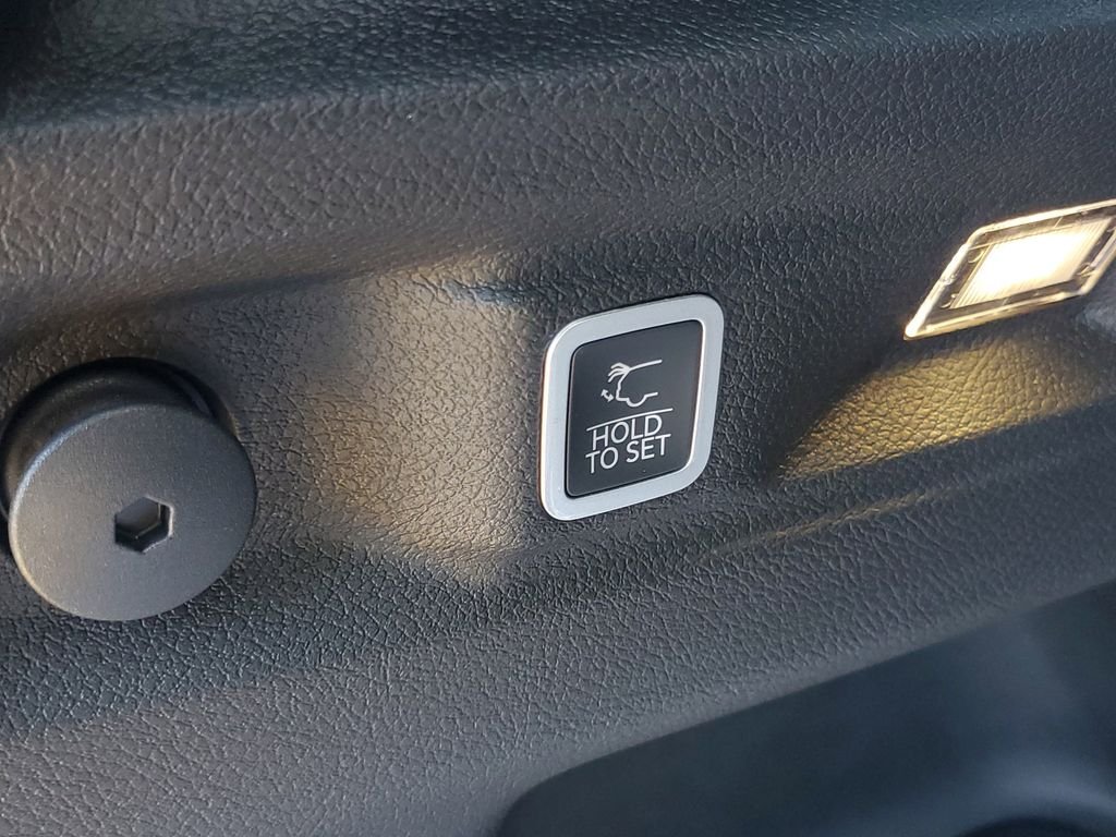 New 2026 Velvet Red Pearlcoat Jeep Altitude image 6