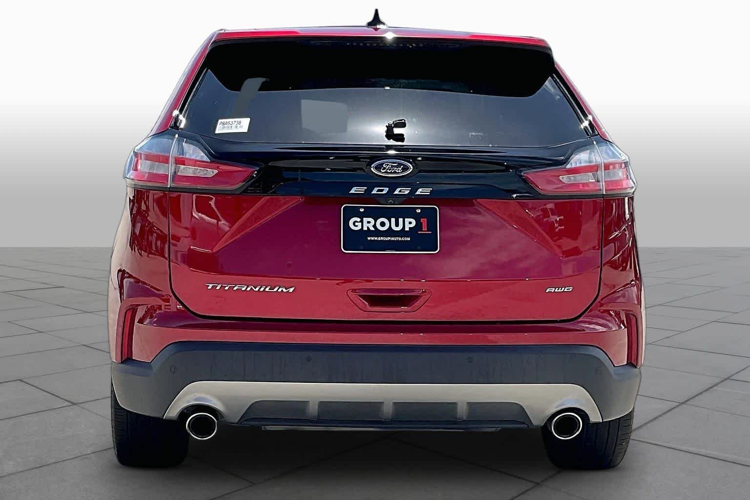 Used 2023 Rapid Red Metallic Tinted Clearcoat Ford Titanium image 5