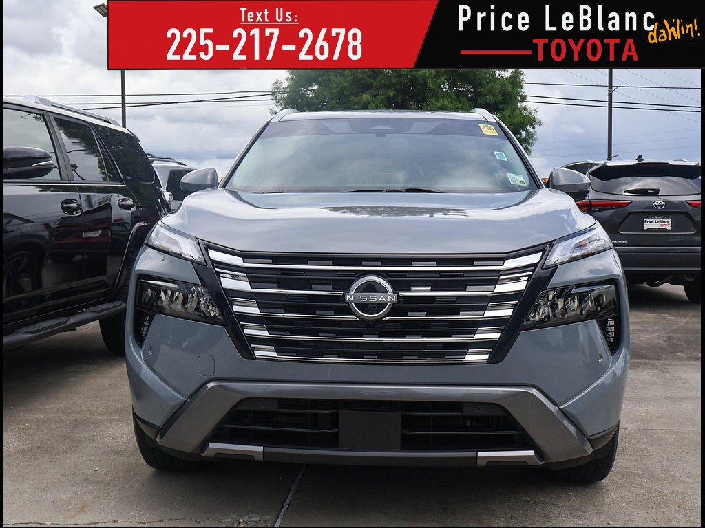 2024 Nissan Rogue SL FWD's photo