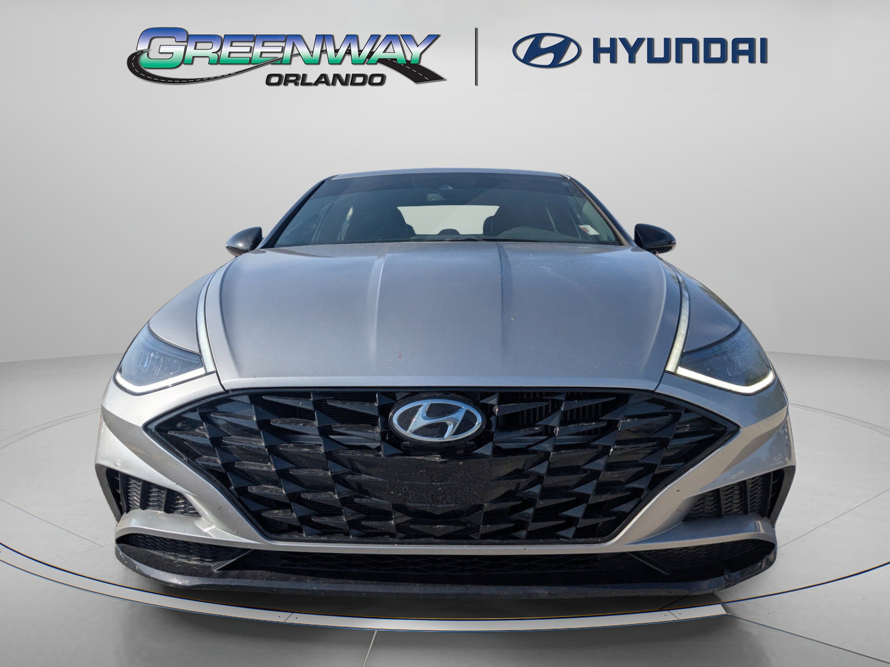 Used 2021 Shimmering Silver Pearl Hyundai SEL Plus image 3
