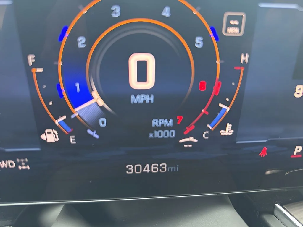 Used 2025 Black Chevrolet LT image 27