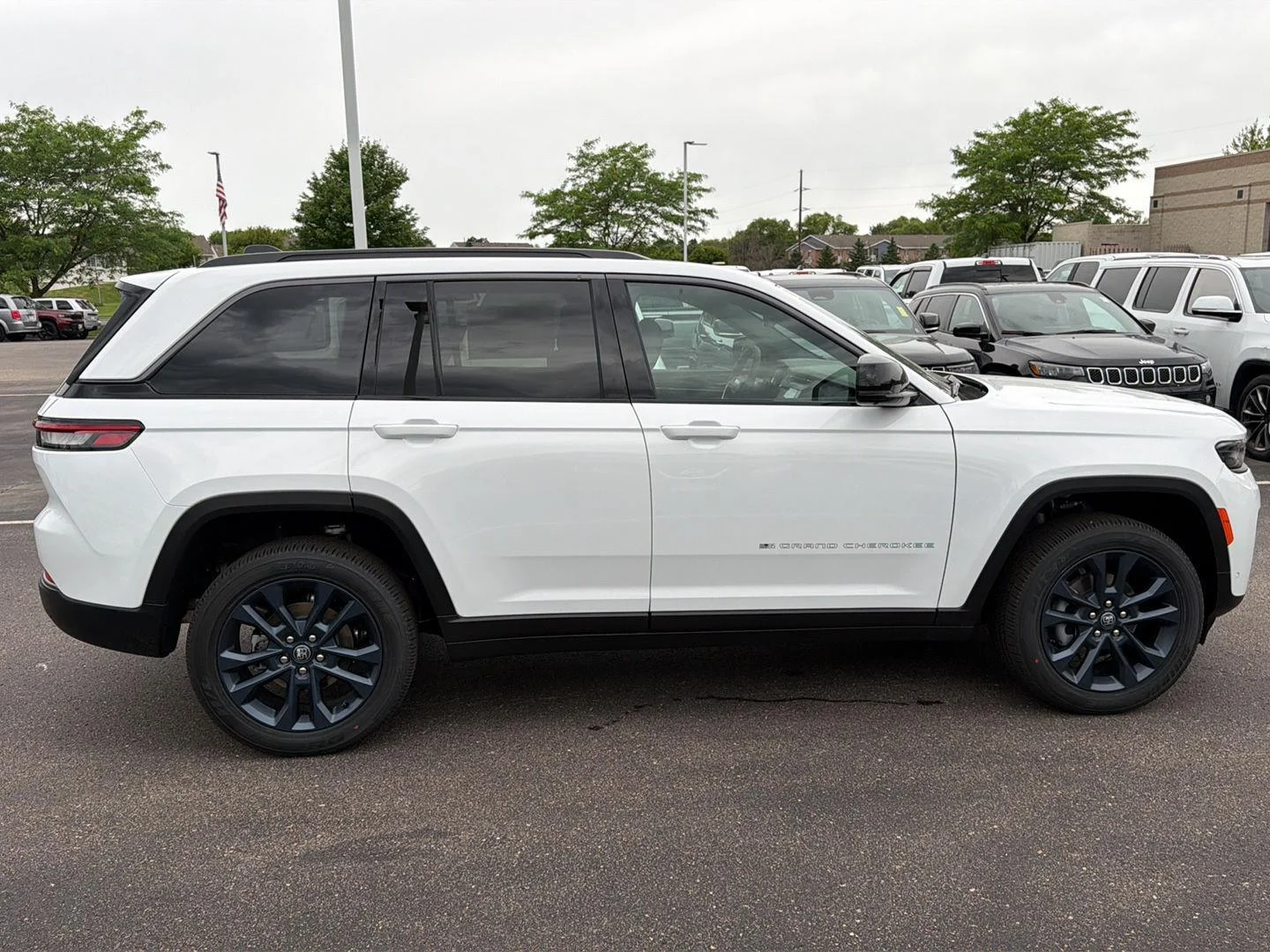 New 2026 Bright White Clearcoat Jeep 85th Anniversary Edition image 8