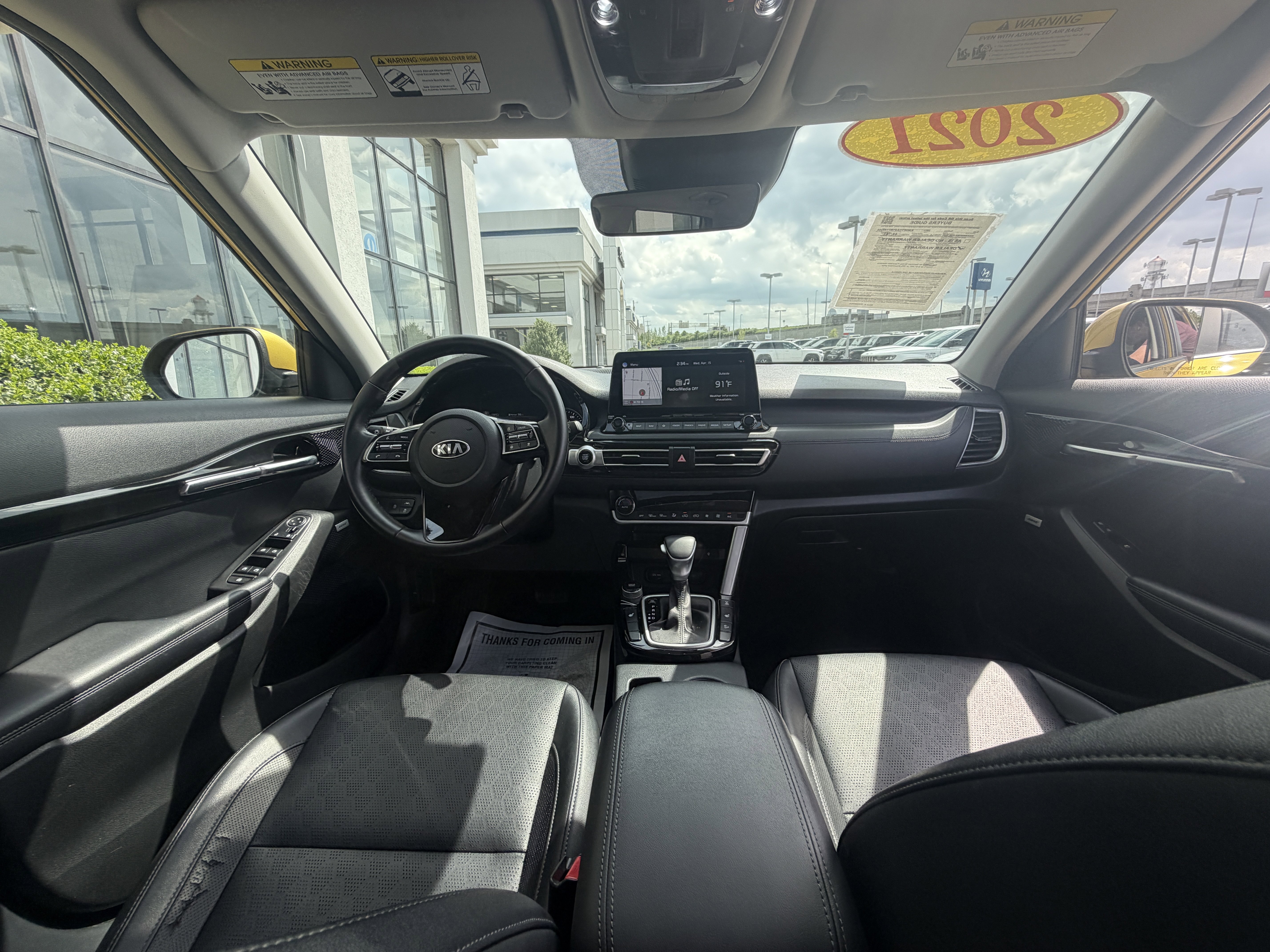 Used 2021 Starbright Yellow Kia SX image 25