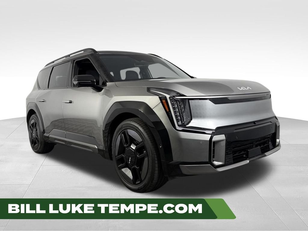 Used 2024 Pebble Kia GT-Line image 1