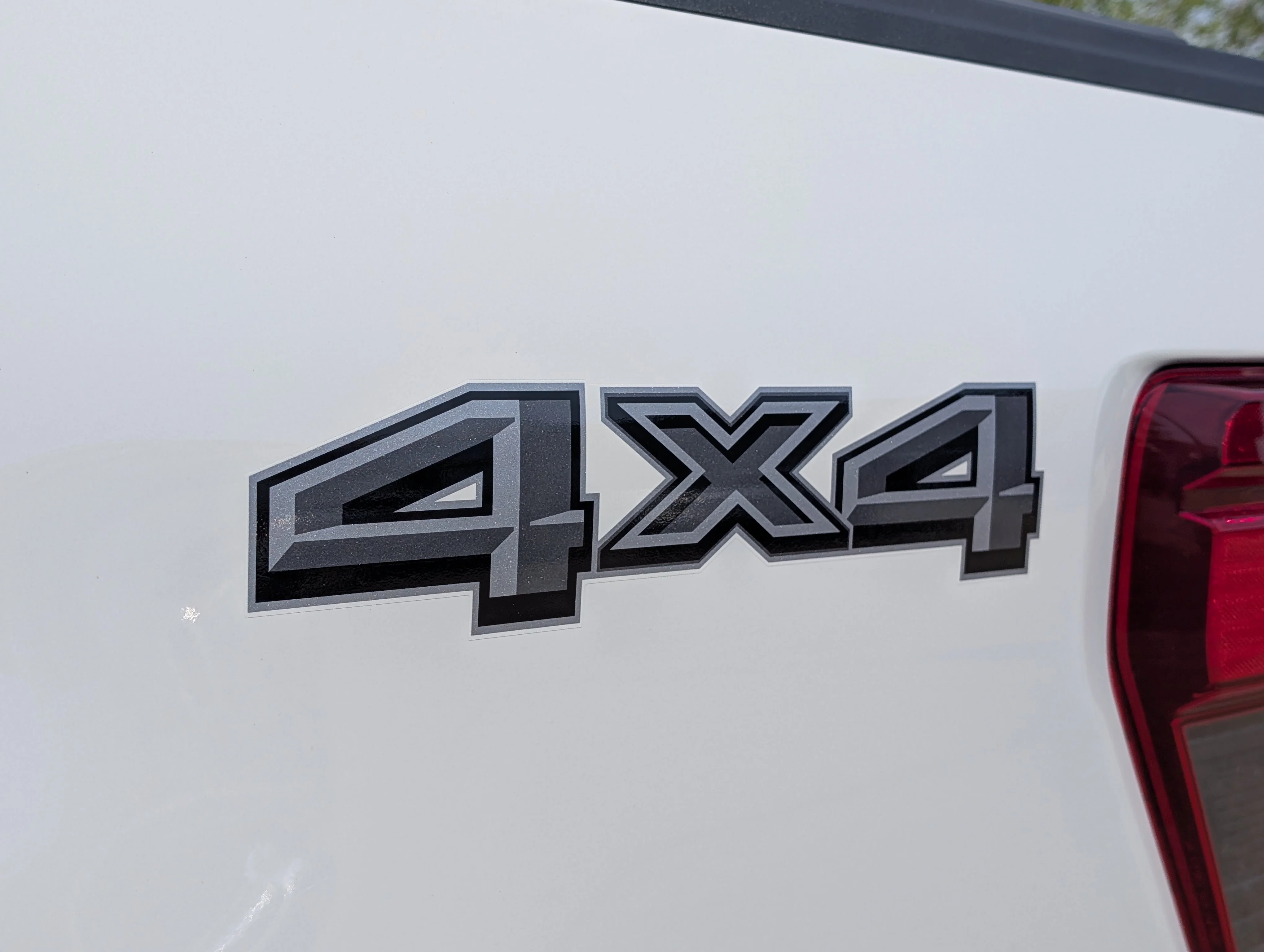 Used 2024 Avalanche Ford XLT image 15