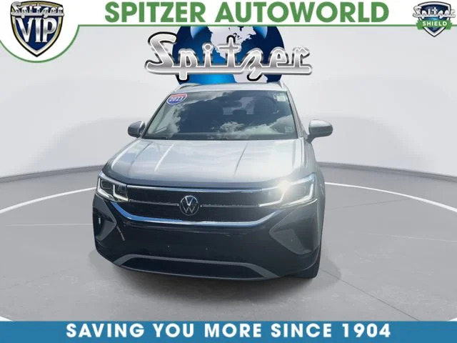 Certified Used 2023 Silver Volkswagen 1.5T SEL image 3