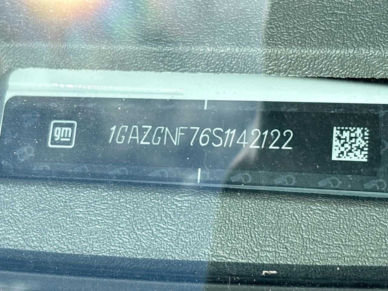2025 Chevrolet Express Passenger LS - Photo 28