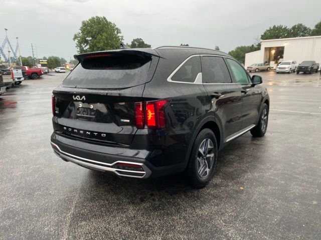 Used 2022 Black Kia S image 5
