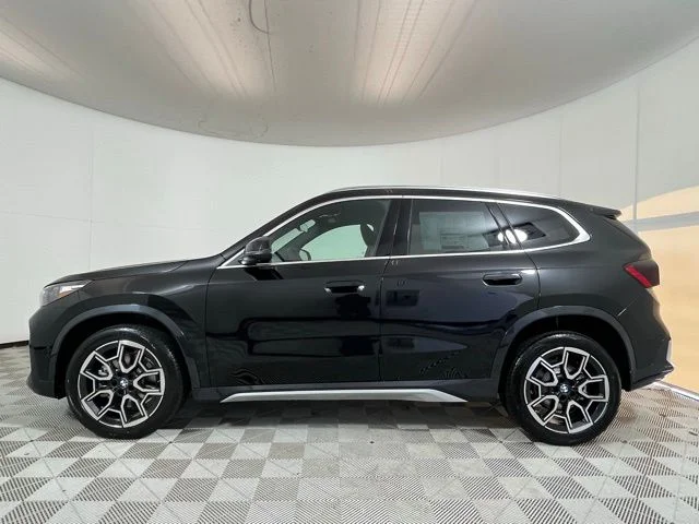 New 2026 Black Sapphire Metallic BMW xDrive28i image 4