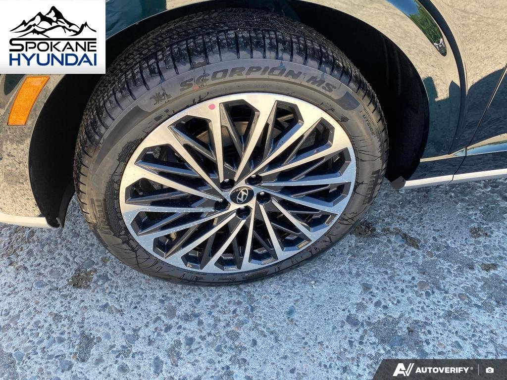 New 2026 ROBUST EMERALD HYUNDAI CALLIGRAPHY image 9