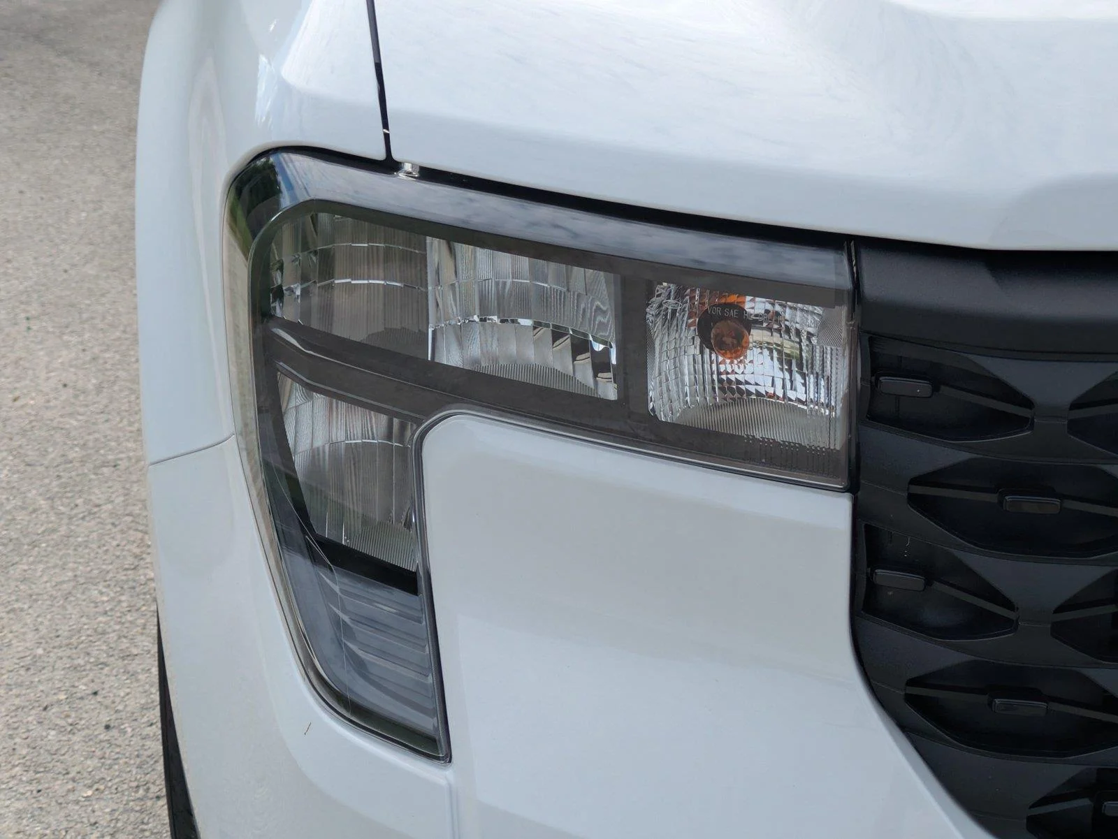 New 2026 Oxford White Ford XLT image 12