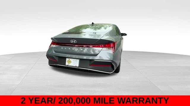 Used 2026 Gray Hyundai SE image 9
