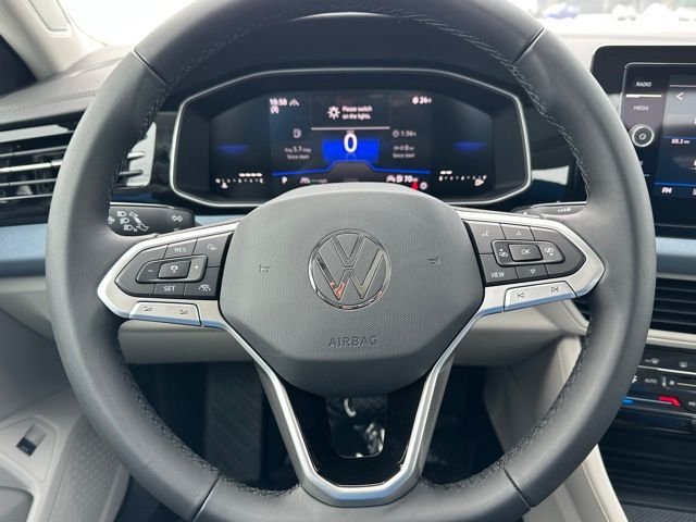 2025 Volkswagen Jetta SE - Photo 41