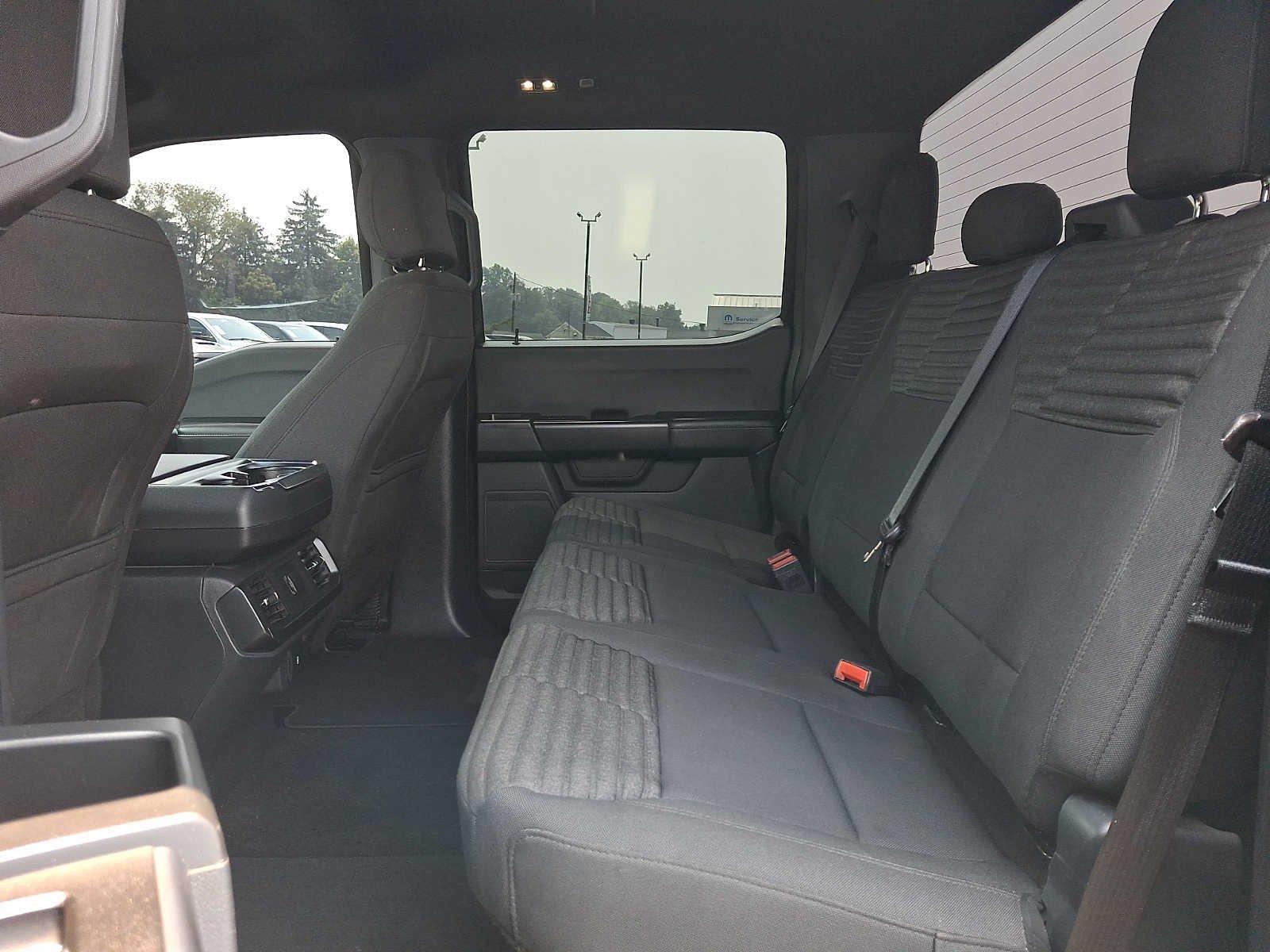 Used 2021 Agate Black Metallic Ford XL image 10