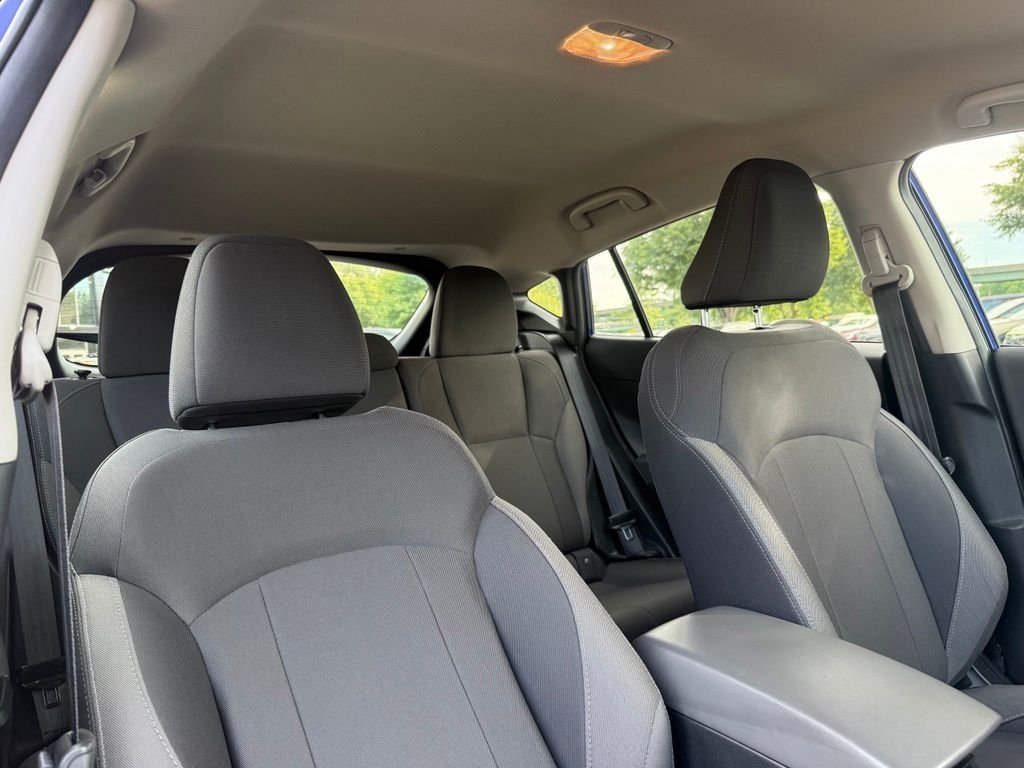 Used 2024 Blue Subaru Base image 28