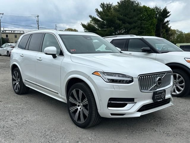 2025 Volvo XC90 T8 Recharge Ultra Bright 4WD's photo