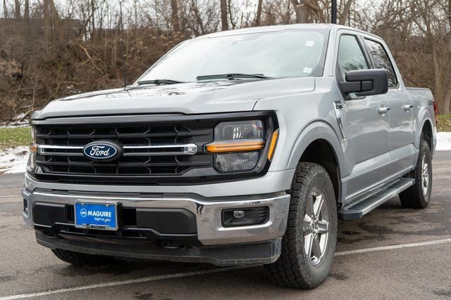 Used 2025 Iconic Silver Metallic Ford XLT image 2